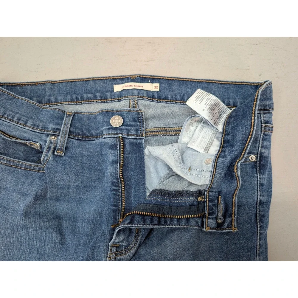 Levis these levi